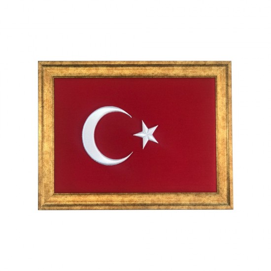 İnce Altın Çerceve Nakış İşlemeli Türk Bayrağı
