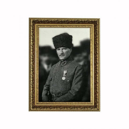 İşleme Desen Çerçeveli Başkomutan Gazi Mustafa Kemal Paşa Tablosu